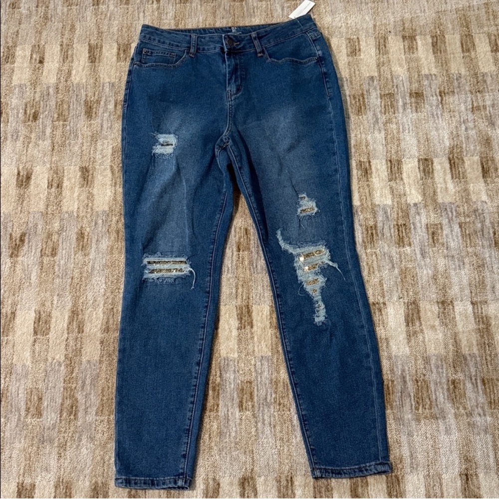 NWT New York & Co Distressed Sequin Blue Jeans